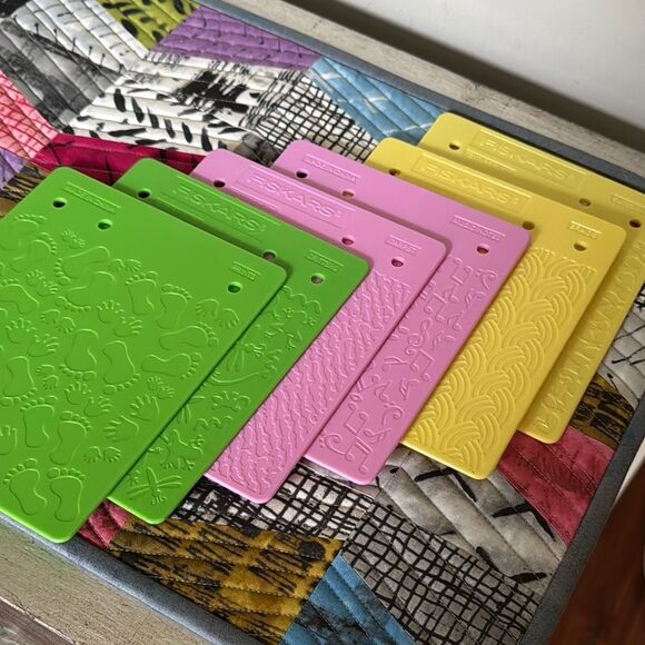 Fiskars Texture Plates Set - Picture 7 of 10